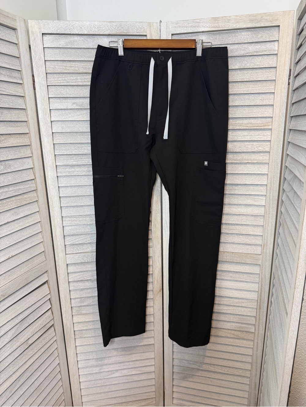 Figs Cairo Straight Leg Mens Black Scrub Pants Size M
